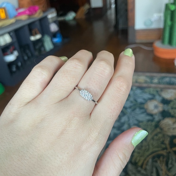 Kendra Scott Silver Ring with Crystal Accents - Picture 5 of 5
